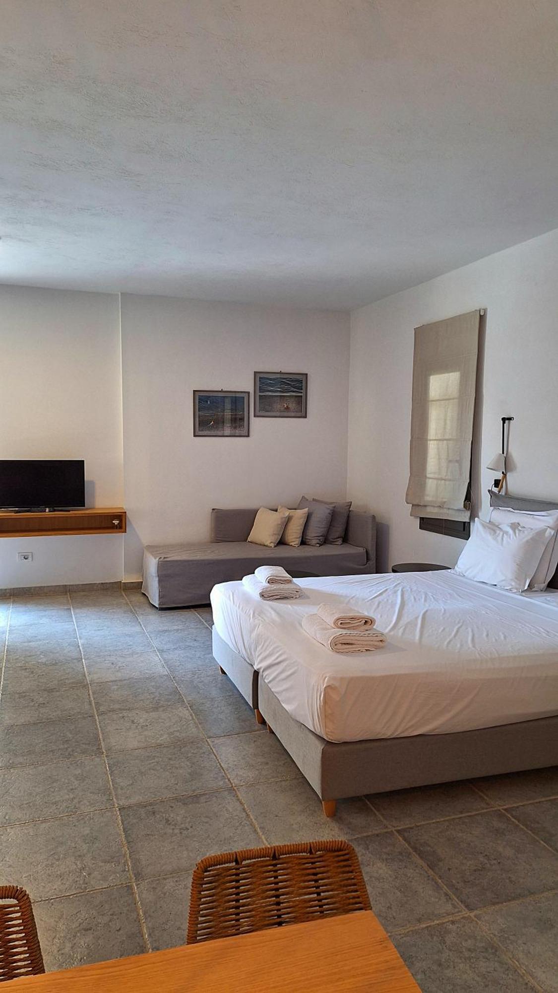 Margo Hotel Githio